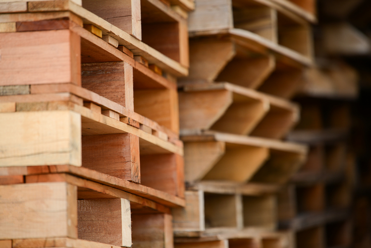 palettes d'expédition en bois recyclé